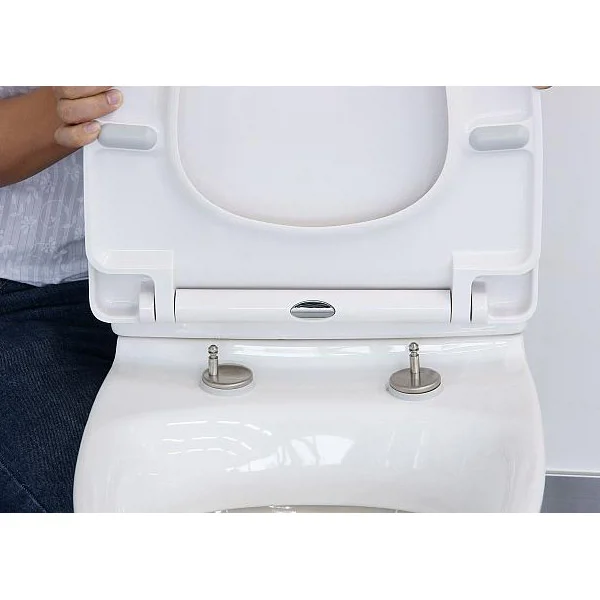Euroshowers - ONE Seat Universal Soft Close Toilet Seat - White - Image 4