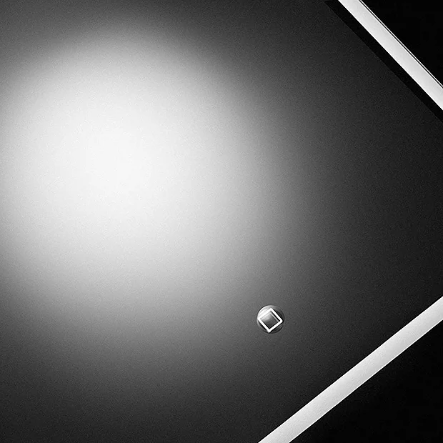 Croydex Chilcombe Hang N Lock Illuminated Mirror With Demister Pad 500 X 700mm - Image 5